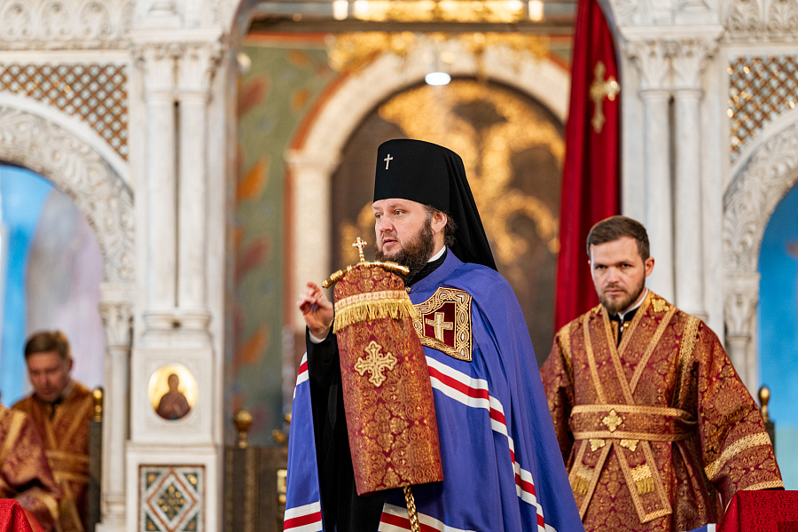 Архиерейское богослужение в храме мучеников Флора и Лавра села Ям г.о. Домодедово